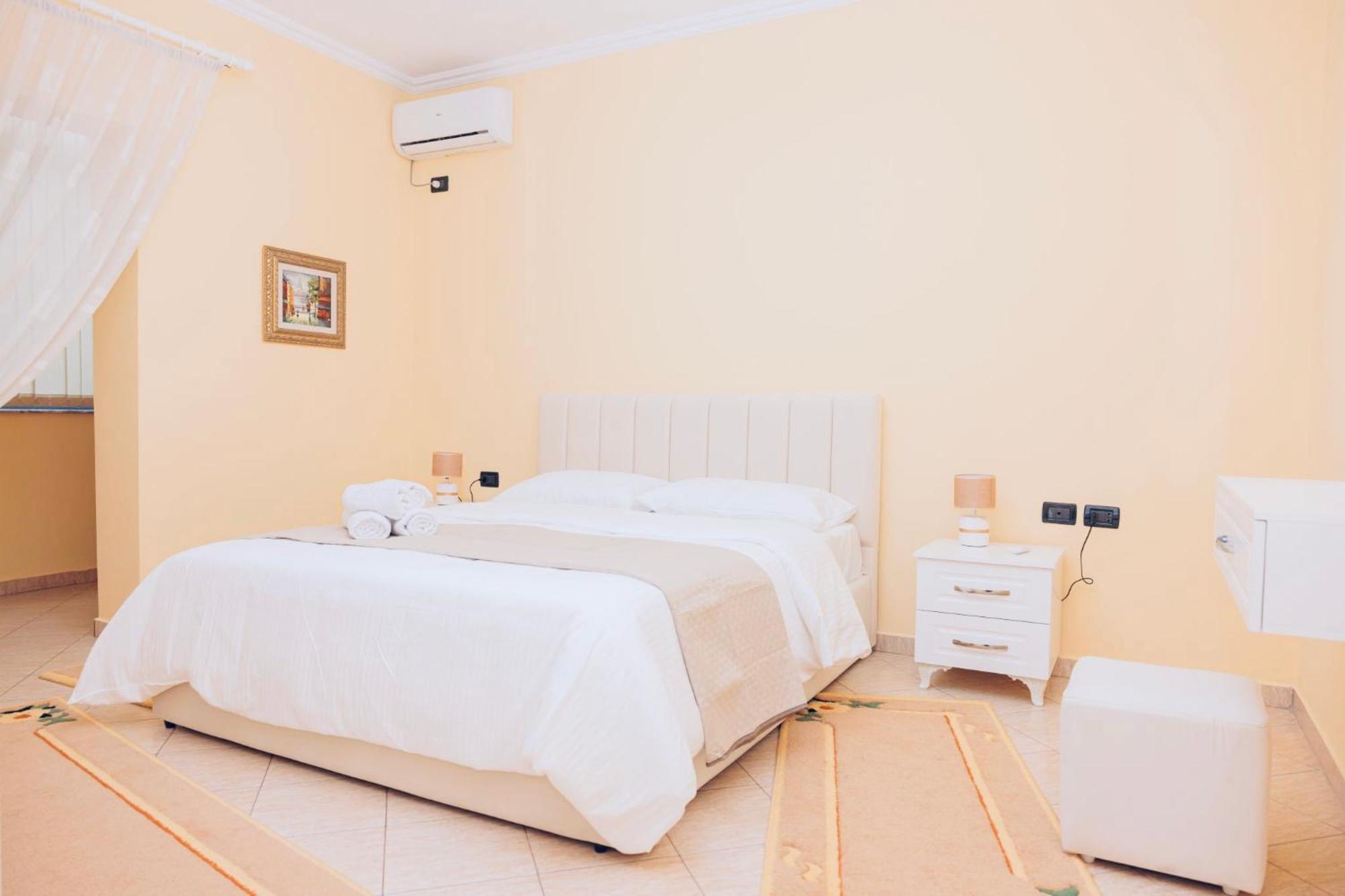 Heart Of Tirana Villa Exterior foto